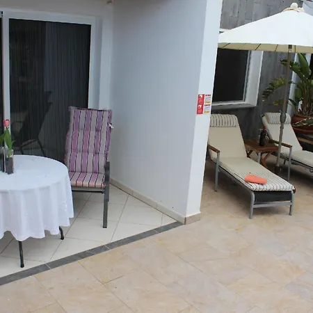 Apartment In Brenas Mit Grosser Terrasse